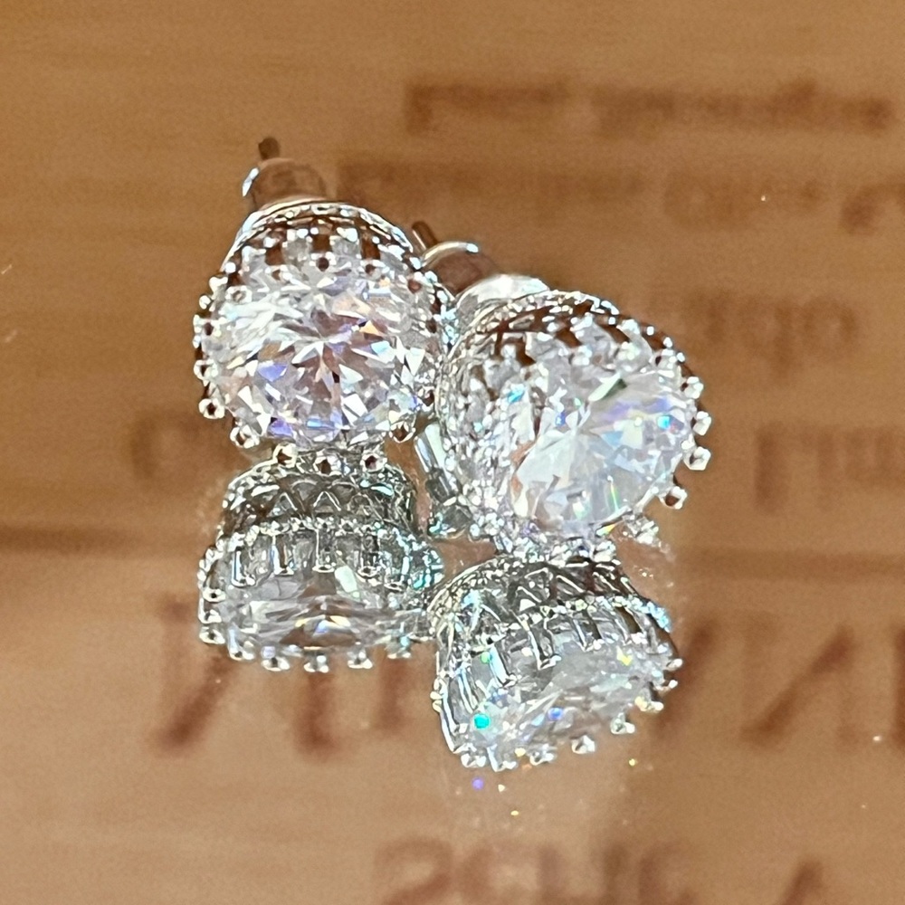 One Pair 2 karat CZ in marked 925 sterling setting ear stud